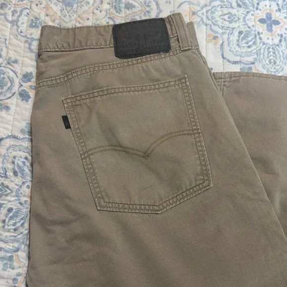 Levi’s 513 Men's Tan Casual Pants 36x34 - Picture 3 of 4